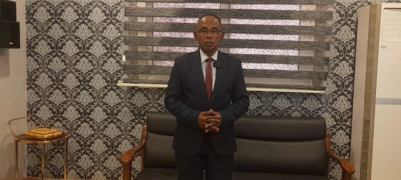 عثمان ميرغني: بيان الاتحاد الأفريقي يمثل موقفاً متقدماً داعماً للحوار السوداني