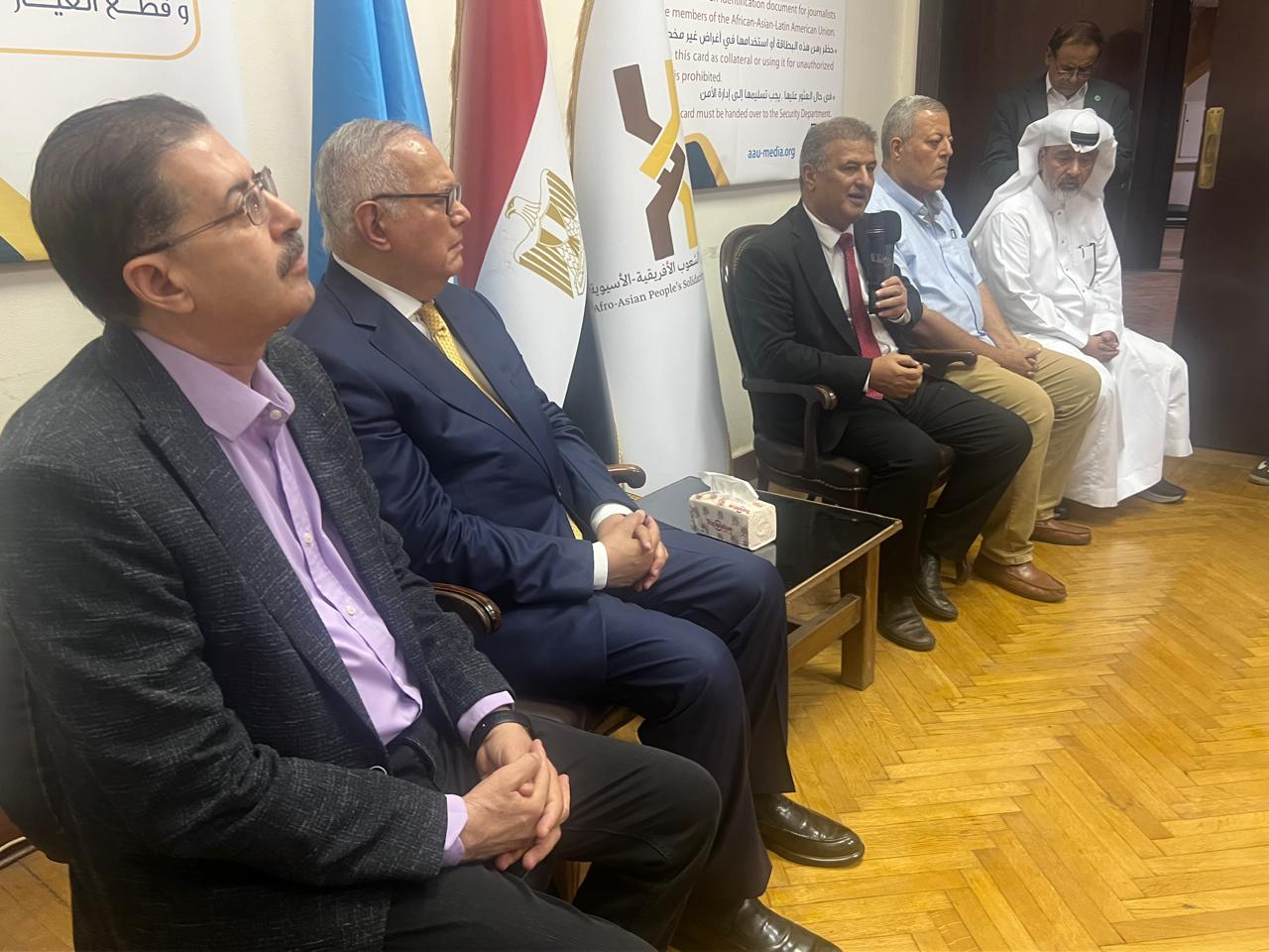 السفير العرابي يطلق بطاقات عضوية اتحاد الإعلاميين الأفريقي الآسيوي  بطاقة العضوية تخدم الإعلاميين في 5000 منشأة حول العالم