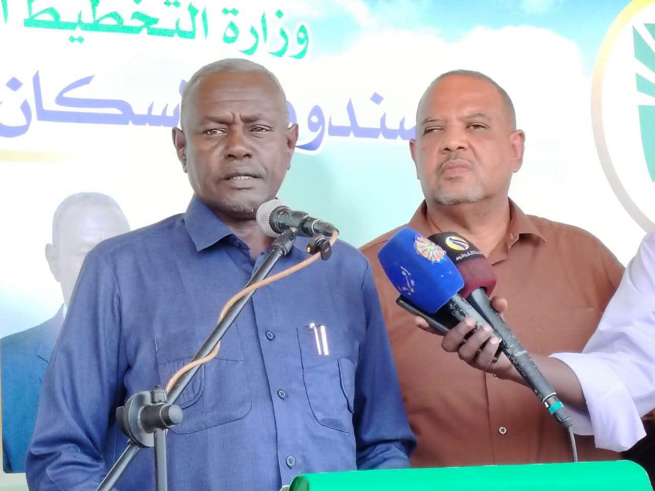 والي الخرطوم يدشن استئناف أعمال قرعة تسليم المساكن الجاهزة عبر صندوق الإسكان والتعمير