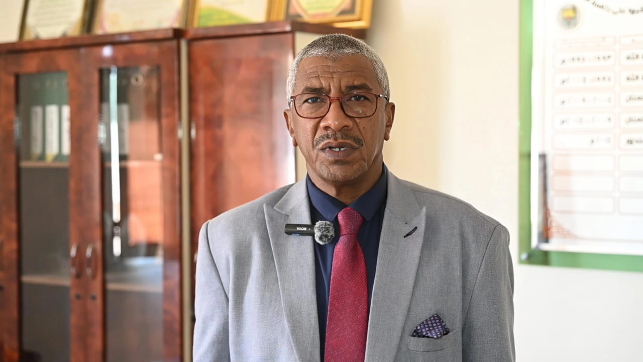 رئيس النقابة العامة لعمال التعليم يحيي الجيش السوداني ويثمن جهود المعلمين في التصحيح والكنترول