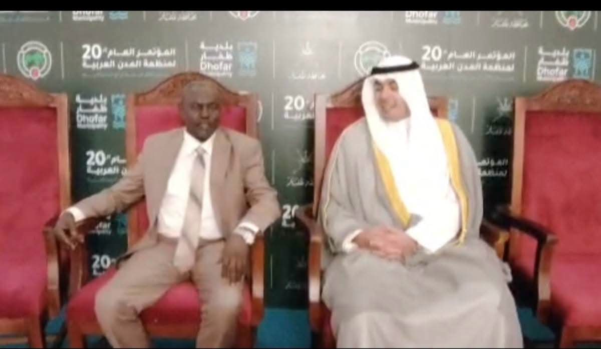 والي الخرطوم يبحث مع امين عام منظمة المدن العربية دور المؤسسات والصناديق العربية في الاعمار والاستثمار بالخرطوم