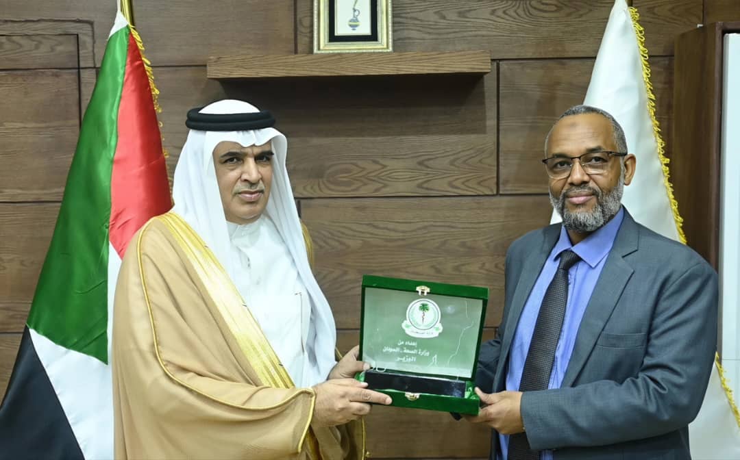 وزير الصحة الاتحادي يبحث مع السفير السعودي العلاقات الثنائية في المجالات الصحية